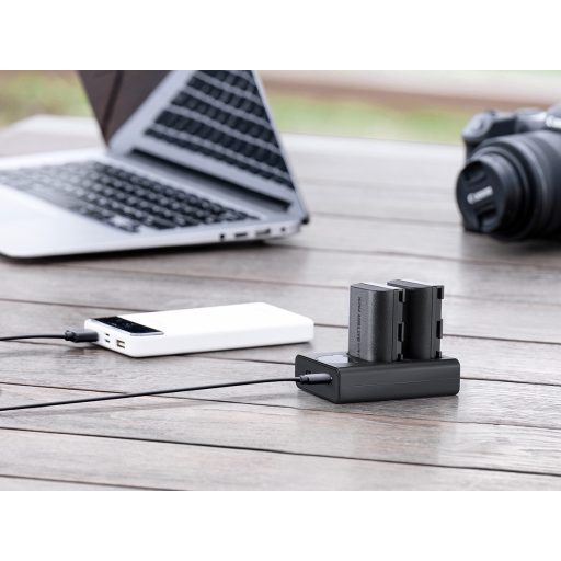 K&F Concept hordozható dupla USB-C akkumulátor LC-E6 töltő, LCD + 2db LP-E6NH akkumulátor 2250mAh