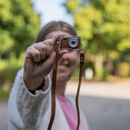 Rollei mini digitális fényképezőgép, kulcstartó, barna